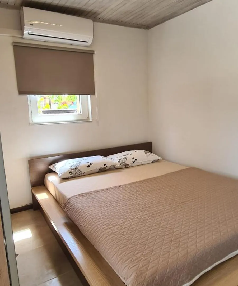 Studio Apartman Alen Pula 0*,  Croatia